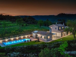 Vila - Buje (00060)