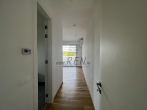 Vila - Novigrad (00024)