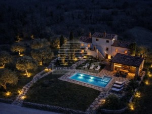 Vila - Buje (00106)